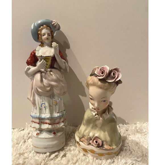 Vintage Set of Porcelain Figurines - Occupy Japan Most Likely Faded Logo - Picture 1 of 3